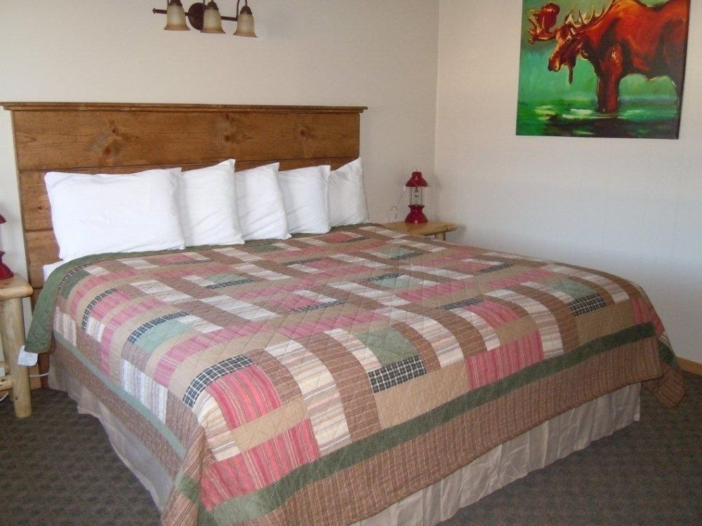 Moose Creek Inn West Yellowstone Eksteriør billede