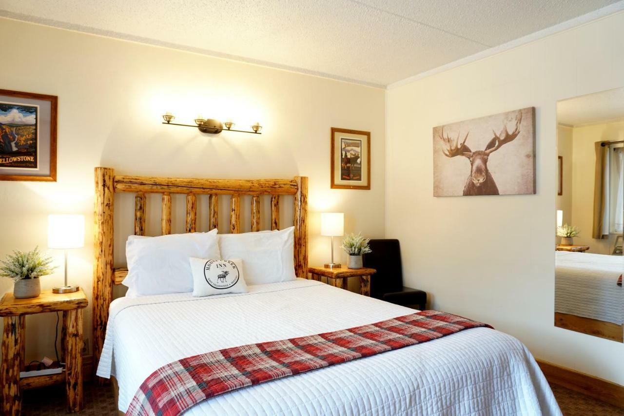 Moose Creek Inn West Yellowstone Eksteriør billede