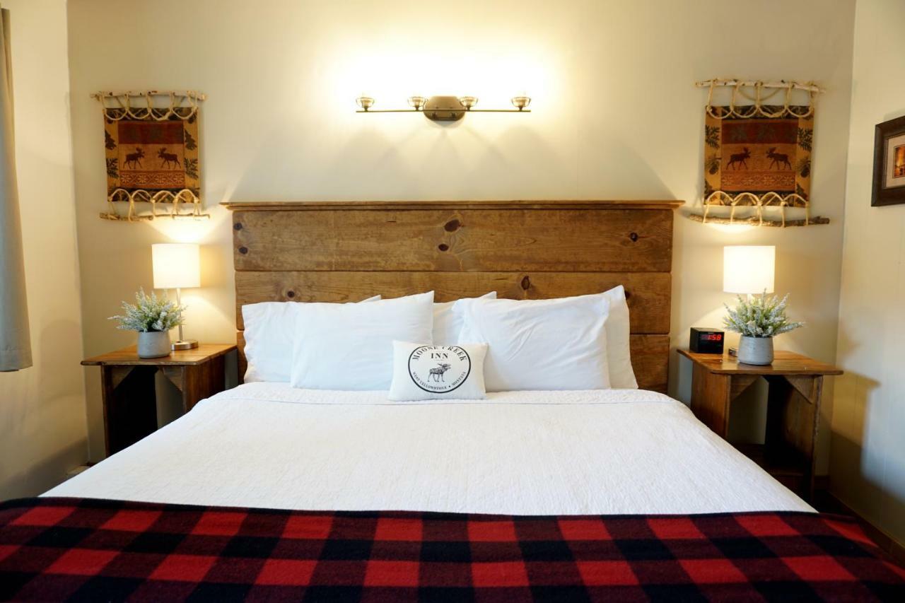 Moose Creek Inn West Yellowstone Eksteriør billede