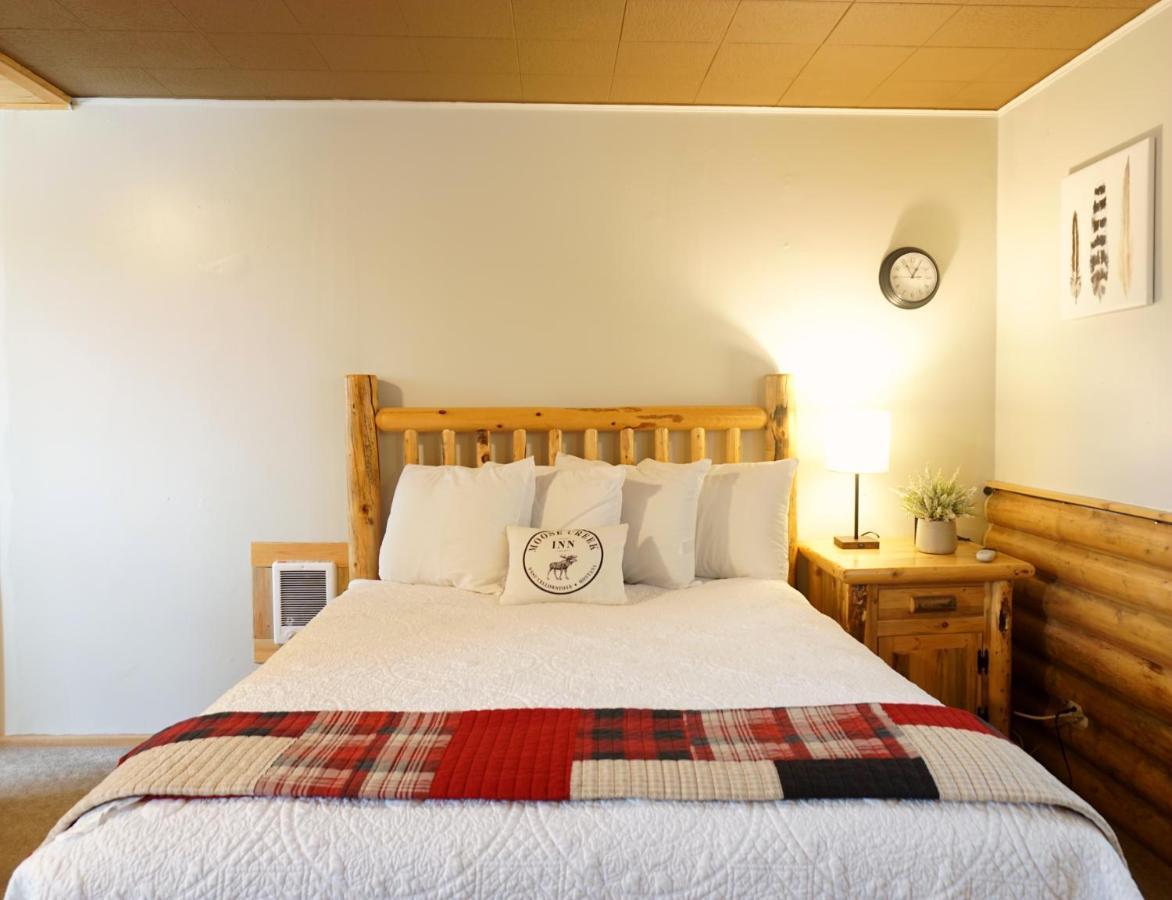 Moose Creek Inn West Yellowstone Eksteriør billede